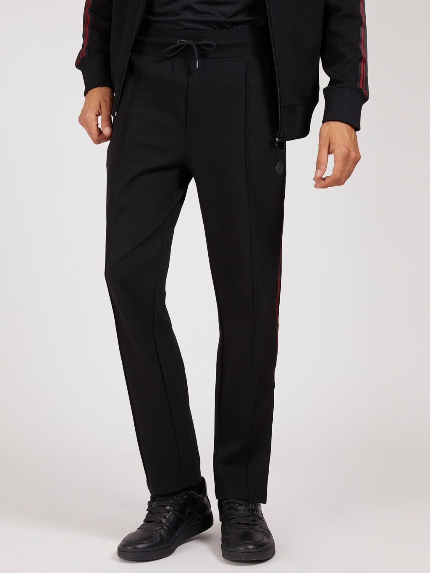 GUESS MENS	ACTIVEWEAR GM03669